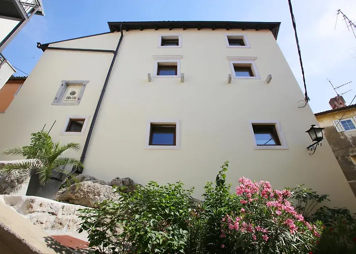 Apartment Ula Premium ,free Private Parking